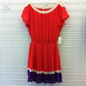 Brand New Forever 21 Pleated Dress Sz S
