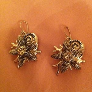 Starfish earrings