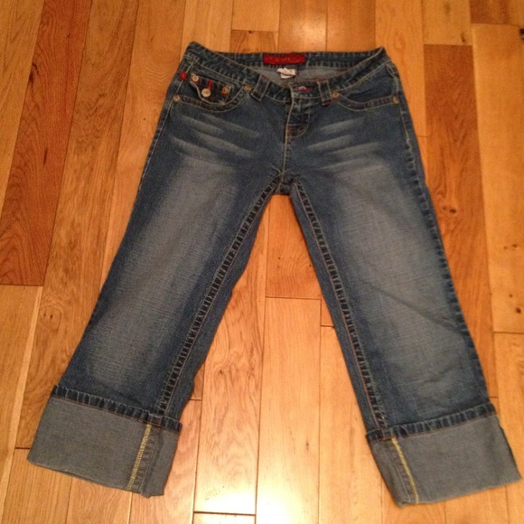 SOLD!!! Capri  Jeans! Super cute - Picture 2 of 4