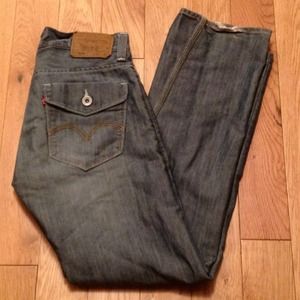 Mens Levi's 30x32 like new!