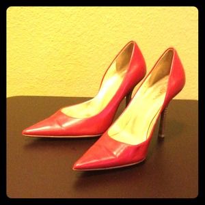 Guess Shoes - Red GUESS pumps Guess Shoes - Red GUESS pumps