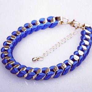 🎀Reserve🎀 Blue Braided gold metal bracelet.