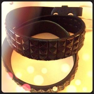 BUNDLE 4 @hellokristen❤BELT-2 butter polishes