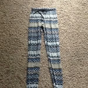 SOLD NEW Tribal Print Leggings