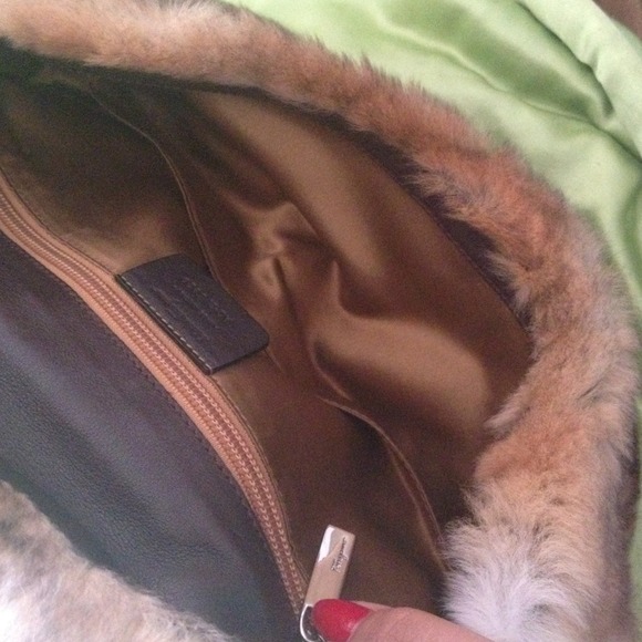 New Condition Salvatore Ferragamo Real Rabbit Fur - Picture 3 of 4