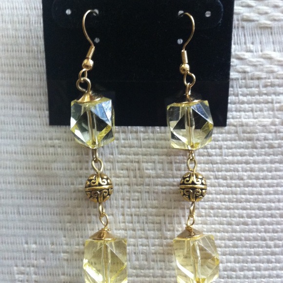 Soft Lemon, acrylic bead earrings
