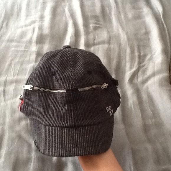 Military ROXY Hat NWT