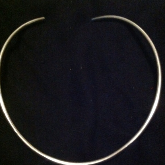 SOLD 🎀Sterling Silver Omega Choker Necklace