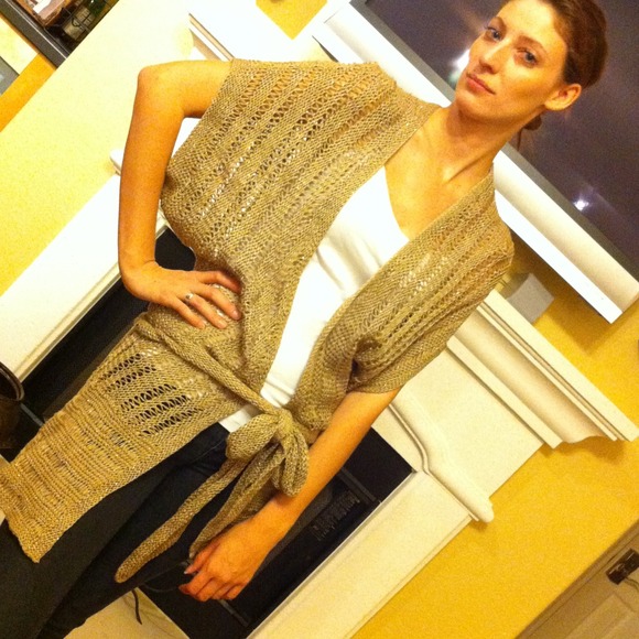 Reserved. Chunky knit sweater