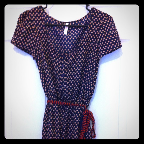 NWT Pattern Belted Dress