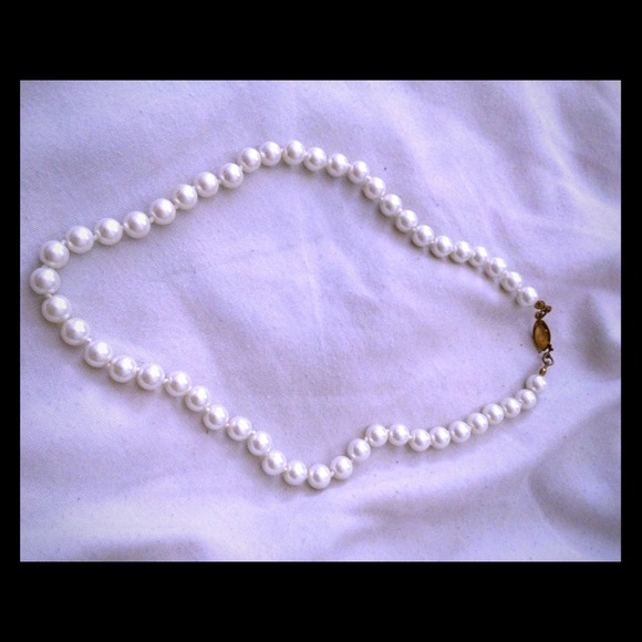 ******Trade******Vintage pearls