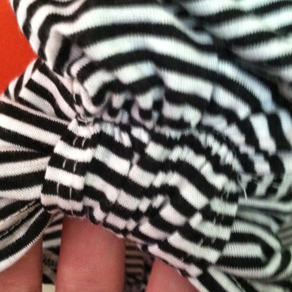 Top - Picture 2 of 2