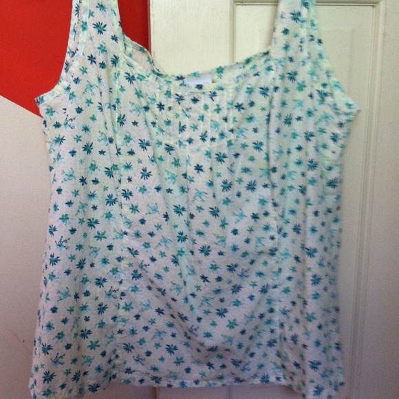 Sleeveless top