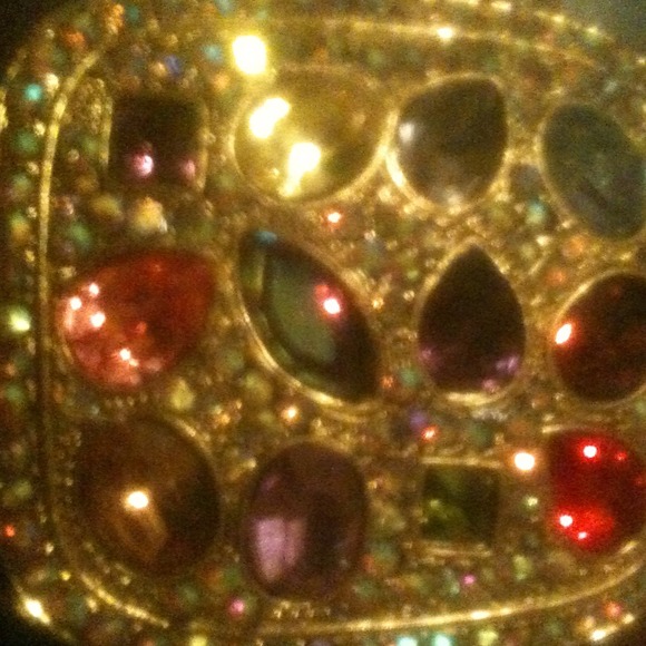 Necklace - Picture 2 of 3