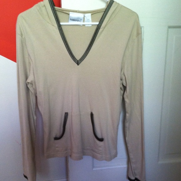 ***SOLD*** Hooded top