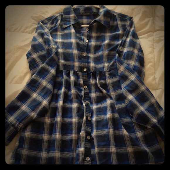 Blue plaid boy-friend shirt!