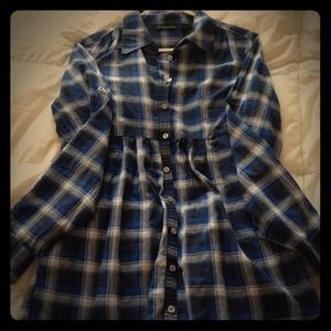 Blue plaid boy-friend shirt!