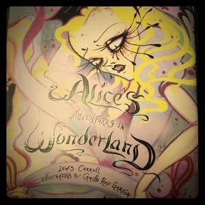 Alice in wonderland book