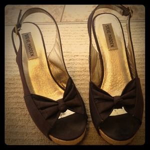 Steve Madden Brown Wedges