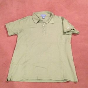 Ladies golf shirt. Only worn once!