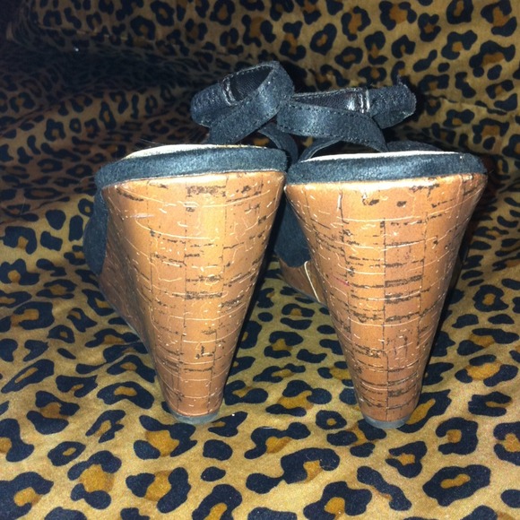 Not Available! - Picture 3 of 4