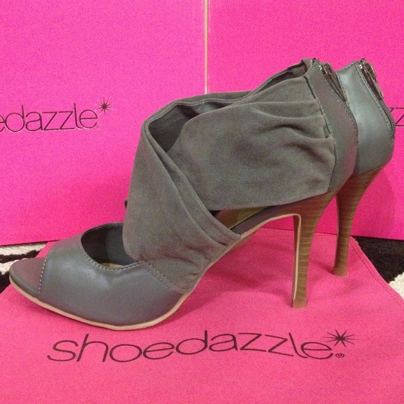 Shoedazzle Shoes - Colbie - Grey by Shoedazzle