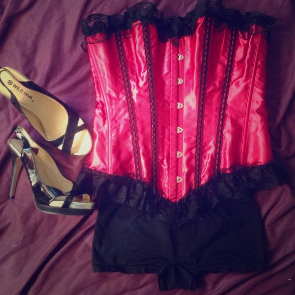 ❌SOLD❌Sexy lingerie Blood Red Corset