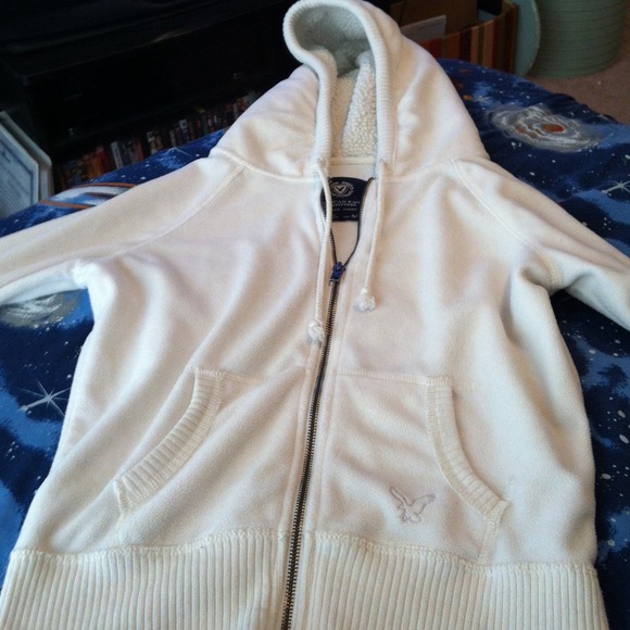 ❌@Rla-kct9311❌American eagle fleece zip up hoodie