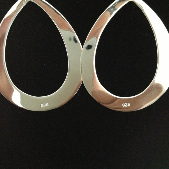 Sold - Picture 2 of 3