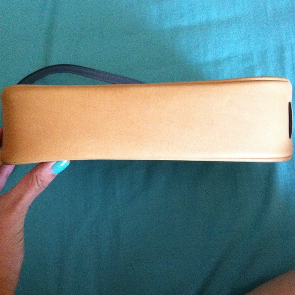 Coach purse Worn twice - Picture 4 of 4