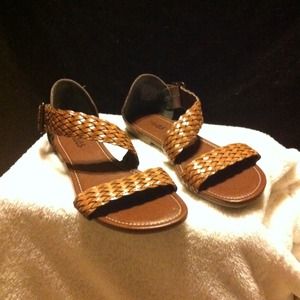 mudd sandals