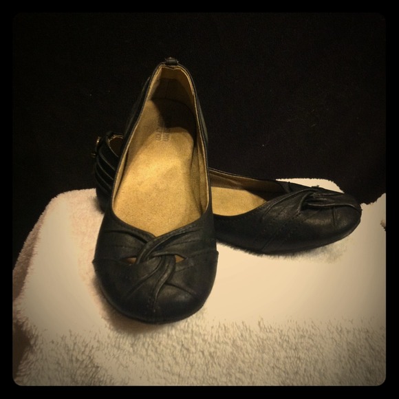 Mossimo black flats