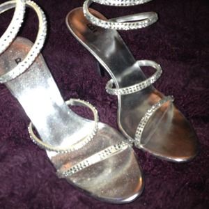 Wrap up your ankle diamond heels!