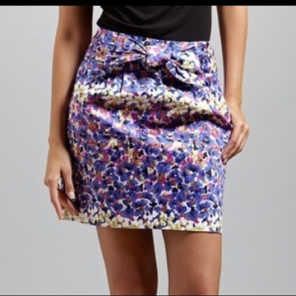 SOLD NEW ADRIENNE VITTADINI Floral Purple Skirt - Picture 4 of 4