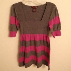 ****SOLD**** in bundle Sweater top