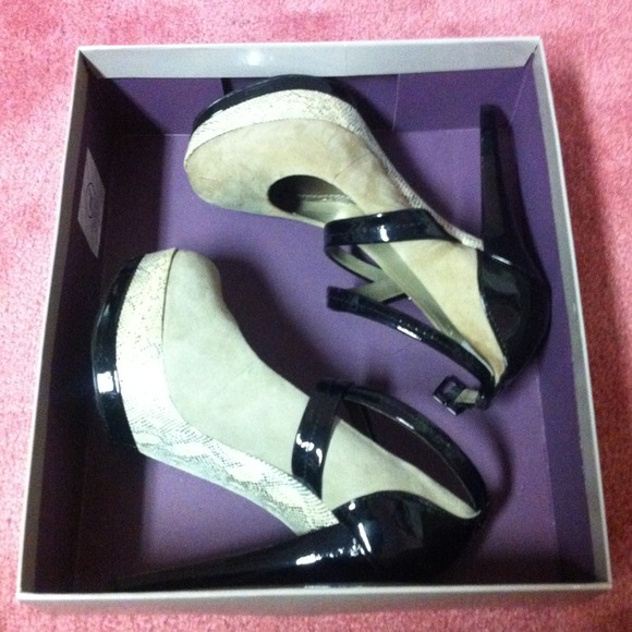 ❌Sold to @tayzdee❌ - Picture 2 of 3