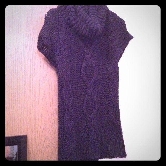 Knitted Short Sleeve Sweater