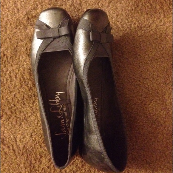 Size 8 Sam Libby Original Pewter Ballerina Flats
