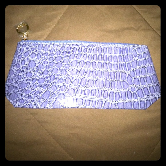 Estee Lauder zipper bag