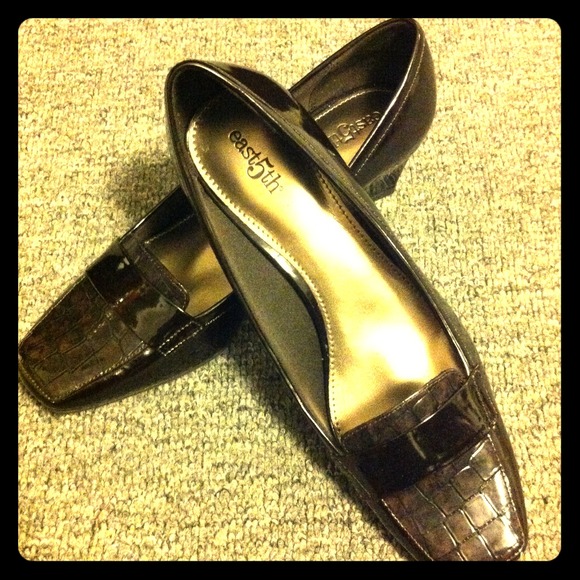 Brand new East5th slip in work shoes!