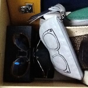 Rebecca Minkoff Accessories - RESERVED @jinny Rebecca Minkoff Sunnies Case Rebecca Minkoff Accessories - RESERVED @jinny Rebecca Minkoff Sunnies Case