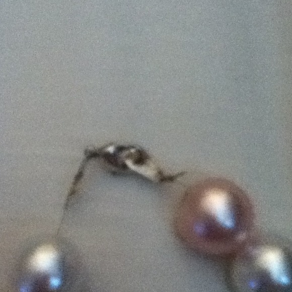 Handmade faux pearl necklace. - Picture 3 of 4