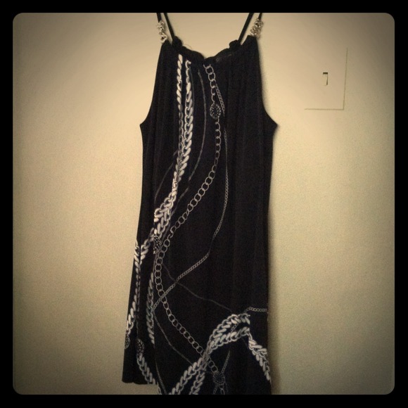 Blck dress with chains!:)