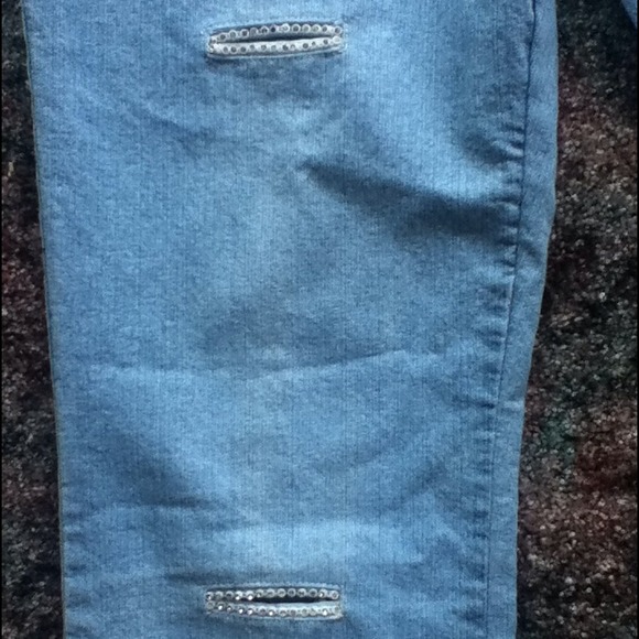 Jeans - Picture 3 of 4