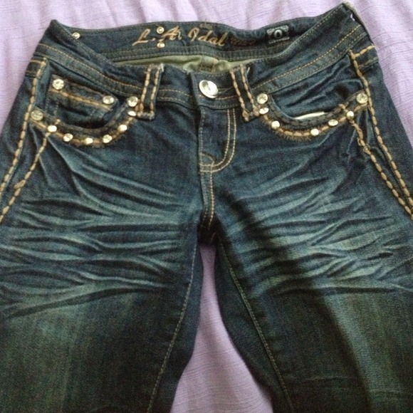 L.A Idol Jeans ✨ - Picture 2 of 2