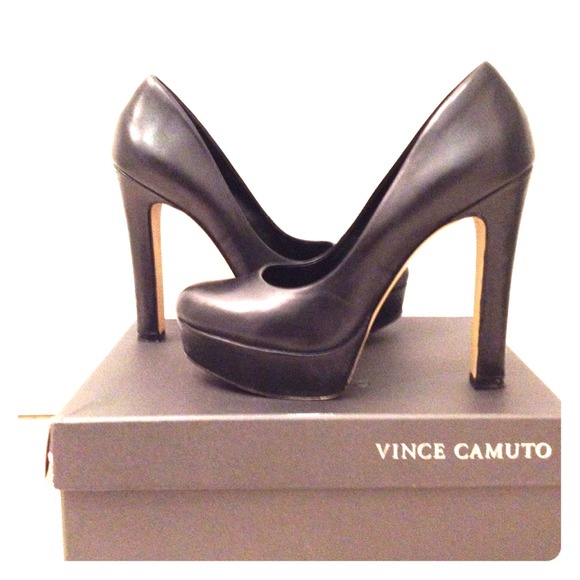 poshmark vince camuto