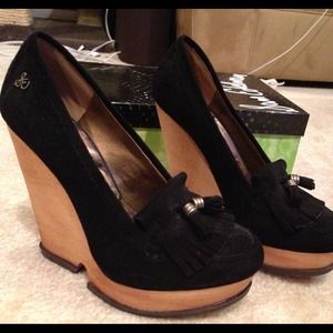 LOWERED PRICE! Sam Edelman Wesley black wedges 9.5
