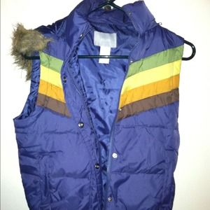 Puffy Delia's vest. Great for fall!🍂