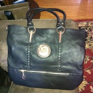 Michael kors bag, dooney and small Chanel