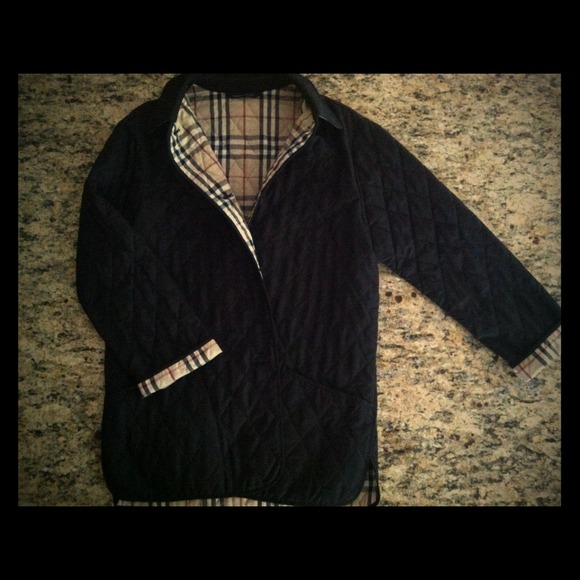 SOLD! Burberry quilted coat - Picture 1 of 3